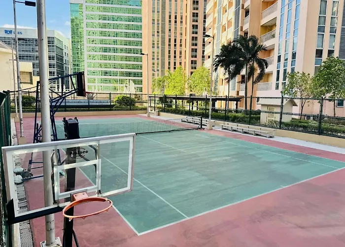 Apartment Cozy High Floor Venice With Balcony Walk To M Manila
