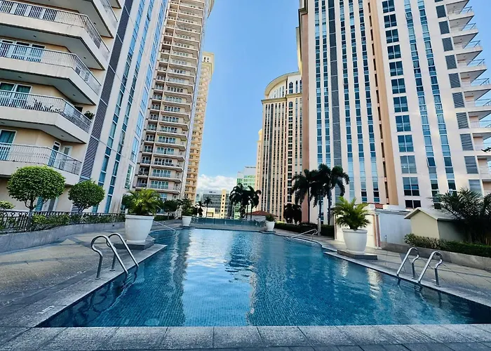 Cozy High Floor Venice With Balcony Walk To M